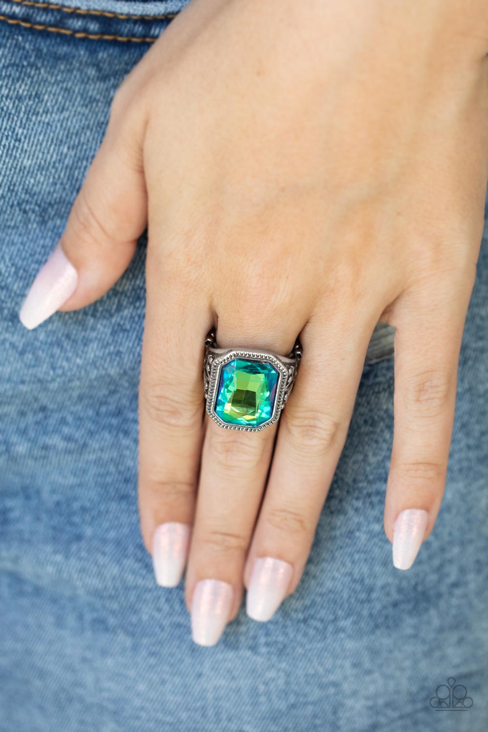 PRE-ORDER - Galaxy Goddess - Green UV Shimmer - Paparazzi Ring