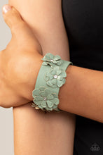 Load image into Gallery viewer, What Do You Pro-POSIES - Green - Paparazzi Bracelet
